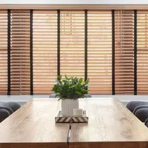 Stores en bois véritable