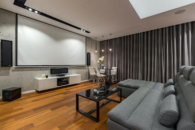 Les meilleurs stores, stores en tissu et rideaux pour votre cinéma maison