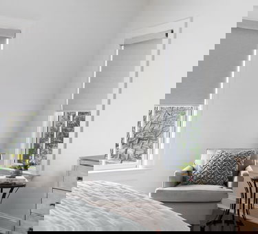 Mécanisme « Softlift » pour toiles de fenêtre et toiles solaires